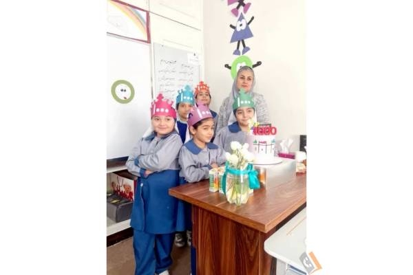 تصویری از دبستان دخترانه غیر دولتی آفاق درخشان - تصویر 4